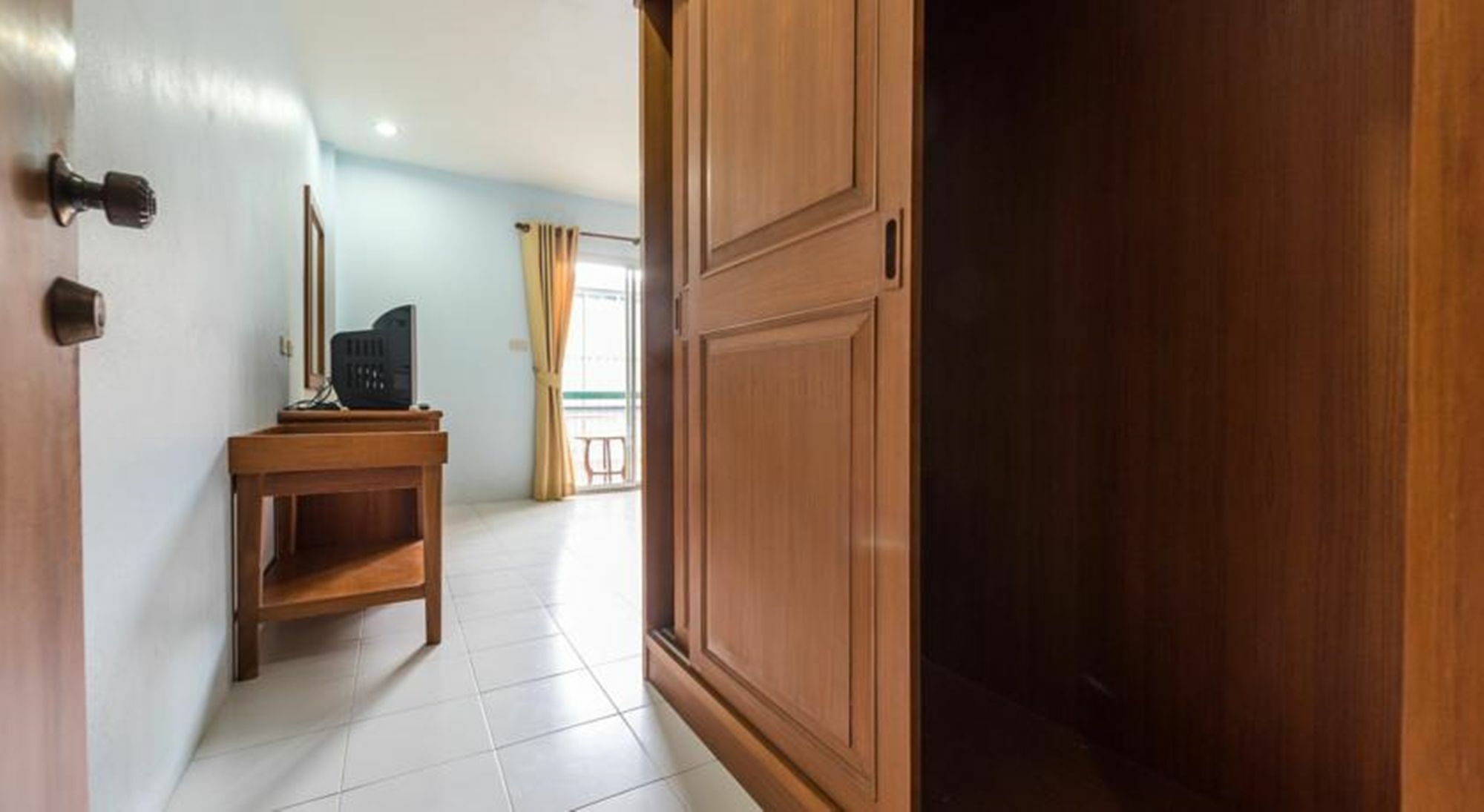 Simply Hotel หาดกะตะ ภายนอก รูปภาพ